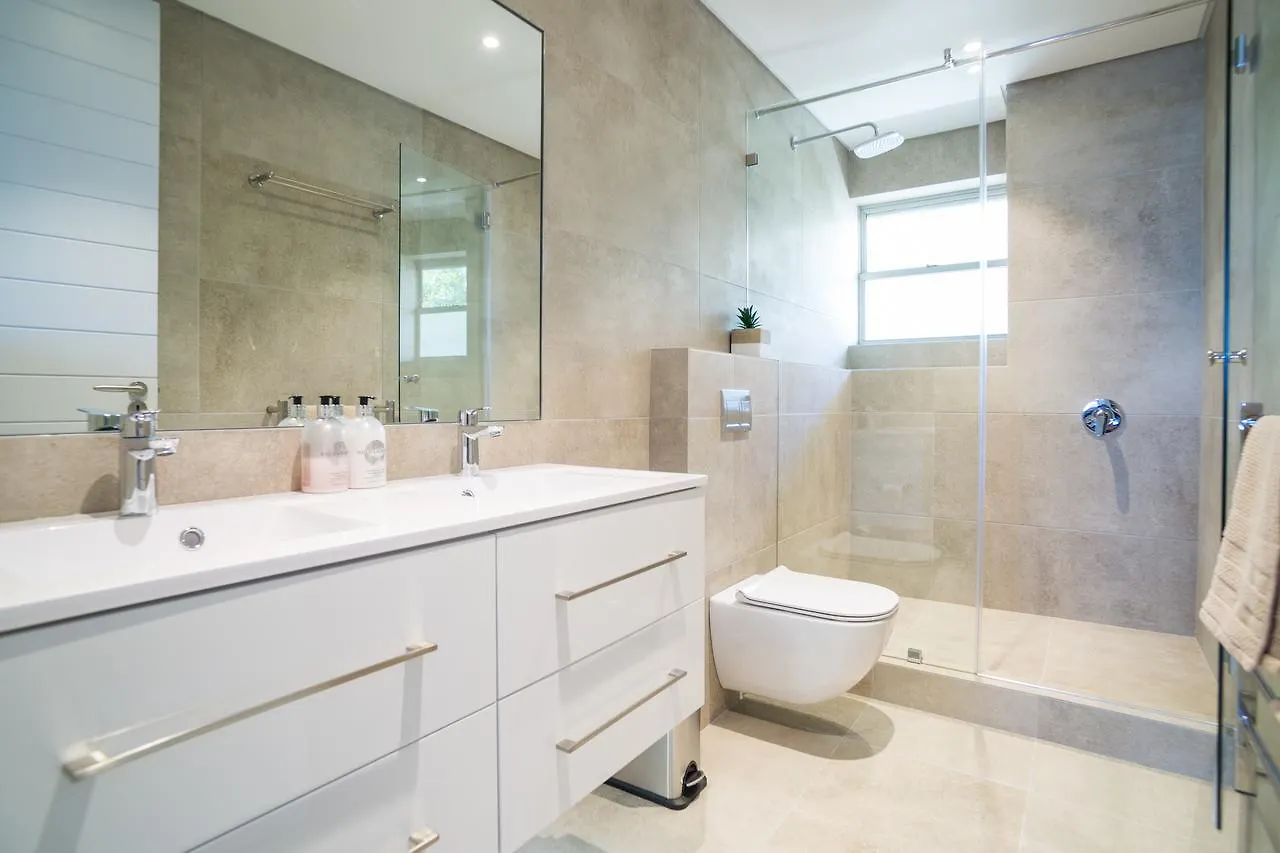 Spectacular Views 3 Bedroom Apartment Cape Town